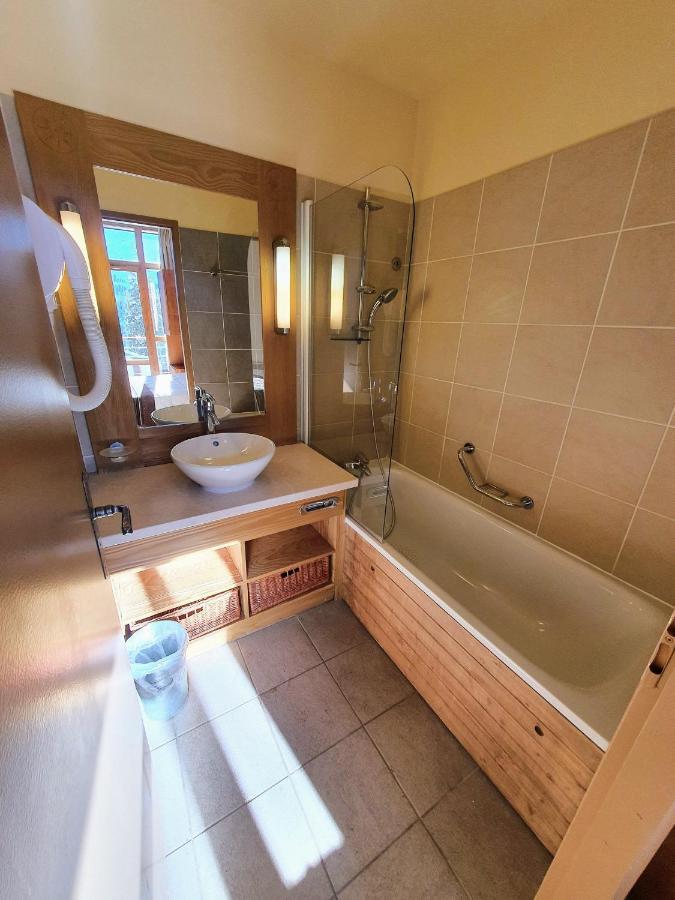 Appartement Premium En Pleine Nature A Flaine, 8 A 10 Personnes - Piscine Exterieure Chauffee, Jacuzzi, Sauna, Hammam Et Salle De Sport Luaran gambar