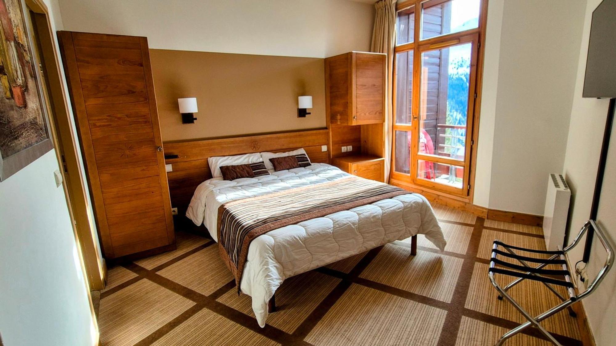Appartement Premium En Pleine Nature A Flaine, 8 A 10 Personnes - Piscine Exterieure Chauffee, Jacuzzi, Sauna, Hammam Et Salle De Sport Luaran gambar