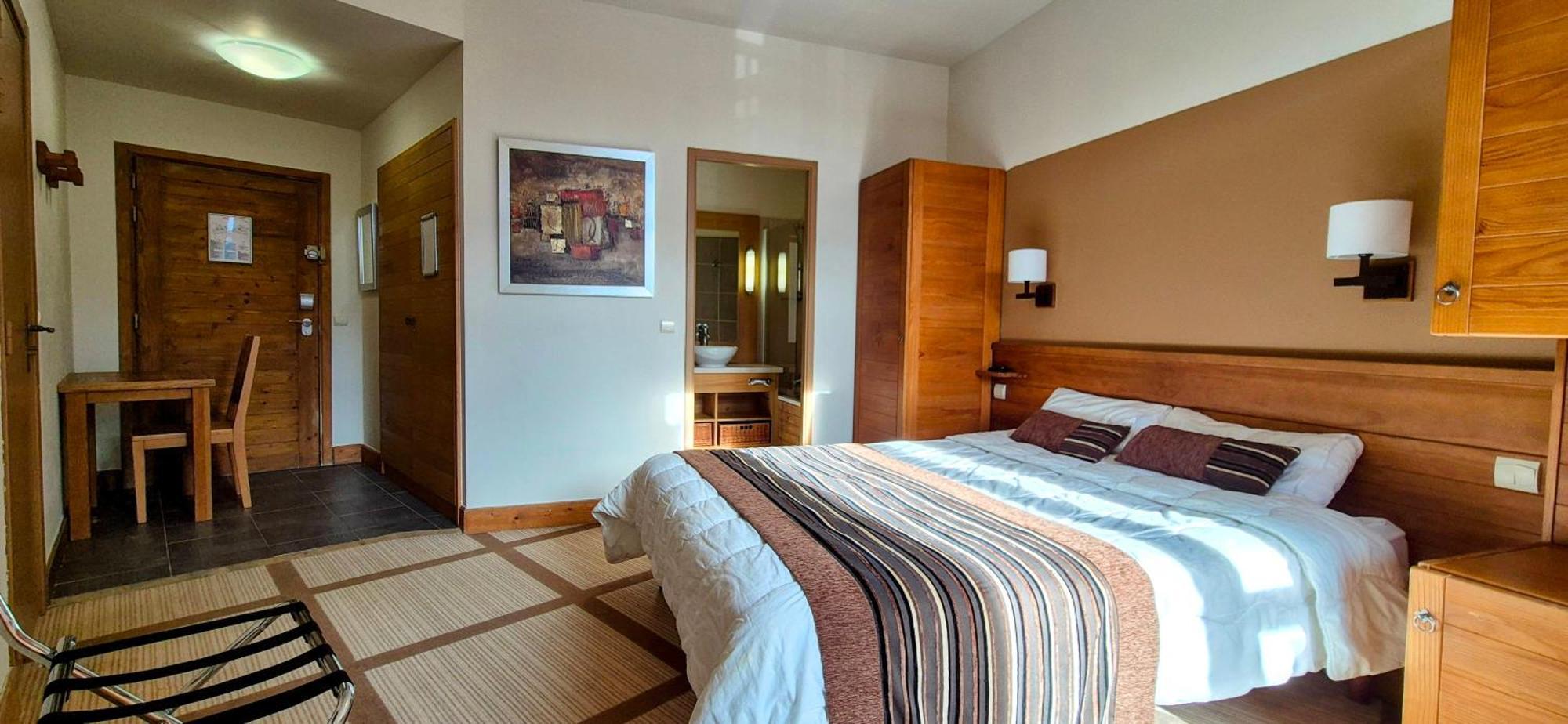 Appartement Premium En Pleine Nature A Flaine, 8 A 10 Personnes - Piscine Exterieure Chauffee, Jacuzzi, Sauna, Hammam Et Salle De Sport Luaran gambar