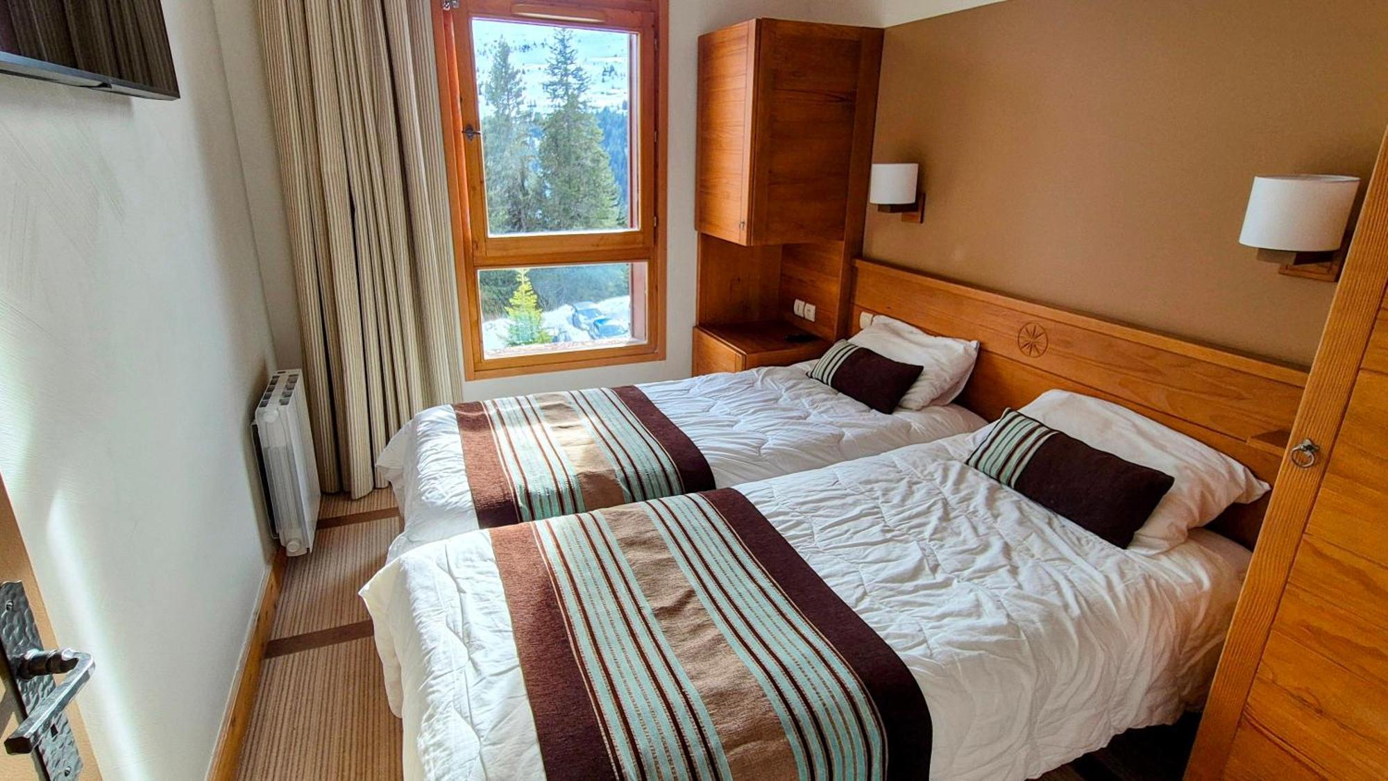 Appartement Premium En Pleine Nature A Flaine, 8 A 10 Personnes - Piscine Exterieure Chauffee, Jacuzzi, Sauna, Hammam Et Salle De Sport Luaran gambar